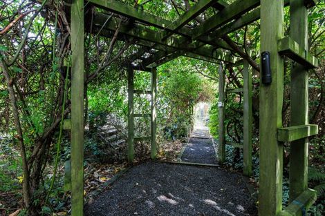 Photo of property in 16 Stanly Street, Eketahuna, 4900