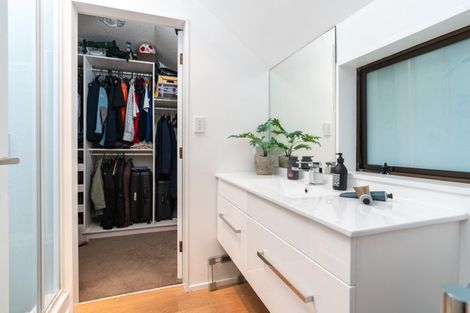 Photo of property in 80 Amapur Drive, Khandallah, Wellington, 6035