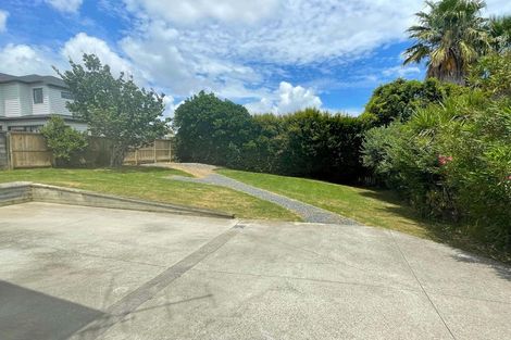 Photo of property in 2/2 Pine Terrace, Howick, Auckland, 2014