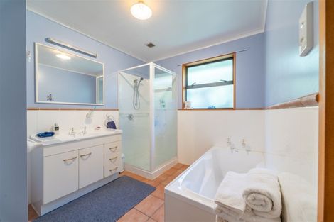 Photo of property in 2 Hannah Place, Holmes Hill, Oamaru, 9401