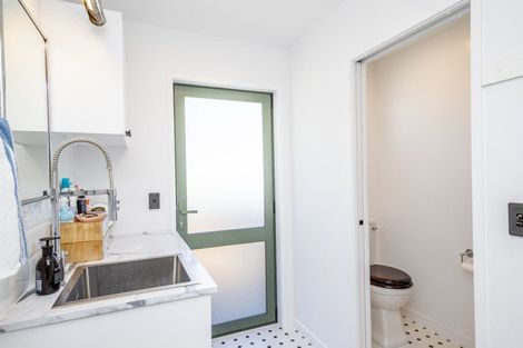 Photo of property in 43 Mcdonnell Road, Arrowtown, 9302