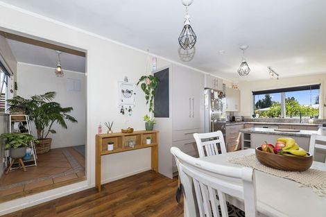 Photo of property in 27 Bidois Road, Fairy Springs, Rotorua, 3015