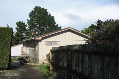 Photo of property in 2/93 Archmillen Avenue, Pakuranga Heights, Auckland, 2010