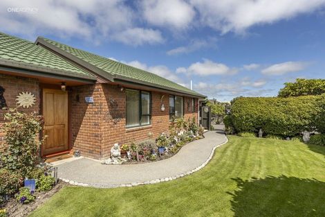 Photo of property in 16 Matthews Street, Kaiapoi, 7630