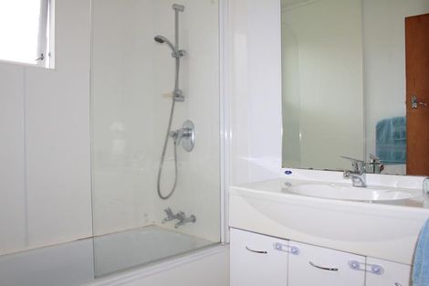 Photo of property in 5 Mcphail Street, Birkdale, Auckland, 0626