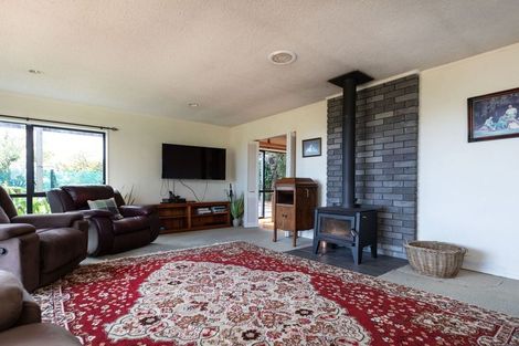 Photo of property in 787 Main North Road, Motunui, Waitara, 4383