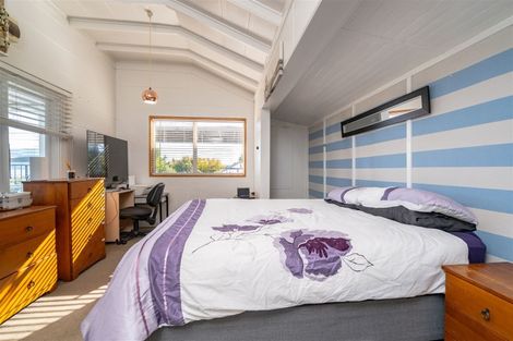 Photo of property in 21 Castle Street, Waihola, Milton, 9073