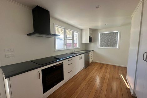 Photo of property in 40 Hine Street, New Plymouth, 4310