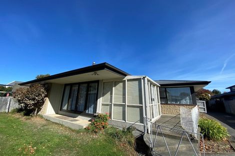 Photo of property in 1/199 Memorial Avenue, Burnside, Christchurch, 8053