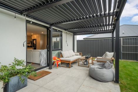 Photo of property in 16 Buddle Road, Wallaceville, Upper Hutt, 5018