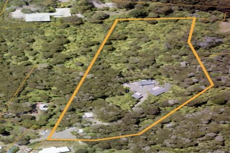 Photo of property in 390 Driving Creek Road, Coromandel, 3506