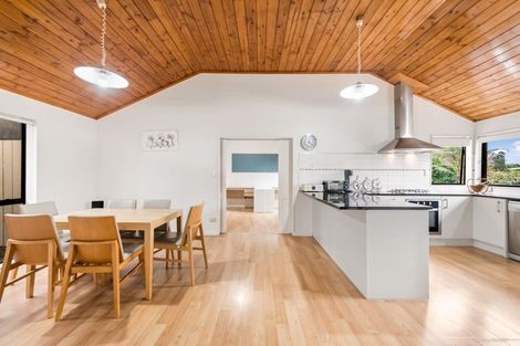 Photo of property in 29 Kennedy Avenue, Forrest Hill, Auckland, 0620