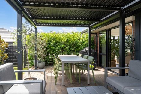 Photo of property in 18a Rose Leigh Drive, Cambridge, 3434