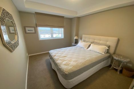 Photo of property in 172 Landmark Terrace, Orewa, 0931