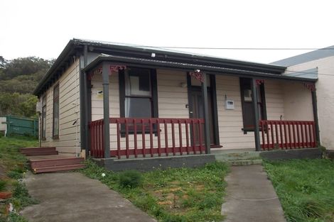 Photo of property in 6-10 Mudges Terrace, Newtown, Wellington, 6021