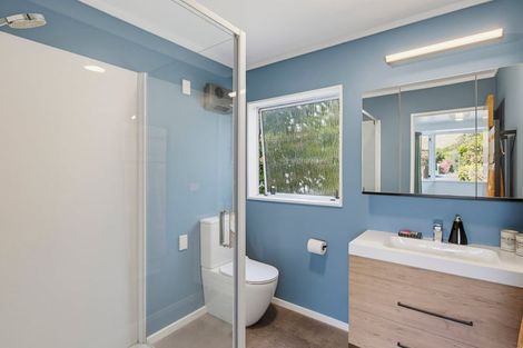 Photo of property in 469 Te Moana Road, Waikanae, 5036