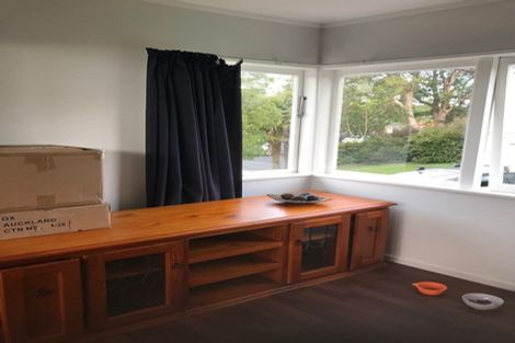 Photo of property in 15 Vandeleur Avenue, Birkdale, Auckland, 0626