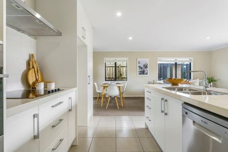 Photo of property in 26 Butterworth Crescent, Papamoa Beach, Papamoa, 3118