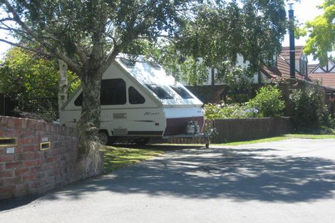 Photo of property in 33b Lochee Road, Upper Riccarton, Christchurch, 8041