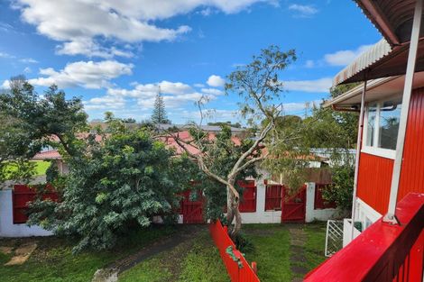 Photo of property in 32 Kirkbride Road, Mangere Bridge, Auckland, 2022