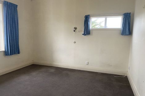 Photo of property in 20 Royal Crescent, Saint Kilda, Dunedin, 9012