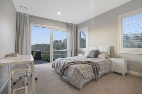 Photo of property in 12 Myra Evelyn Grove, Dairy Flat, Albany, 0792