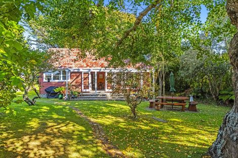 Photo of property in 13 Kauri Road, Waikanae, 5036