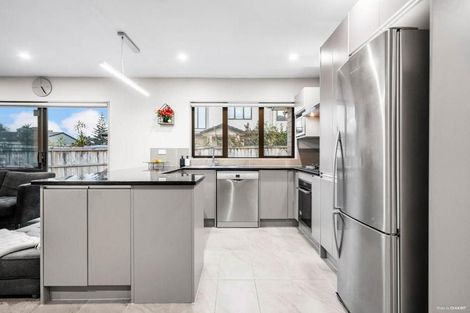 Photo of property in 9 View Road, Mangere, Auckland, 2022
