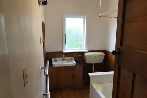 Photo of property in 18 Asquith Terrace, Brooklyn, Wellington, 6021