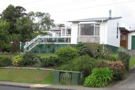 Photo of property in 1/79a Colwill Road, Massey, Auckland, 0614