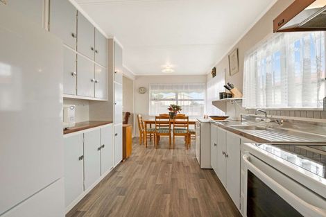 Photo of property in 19 Tainui Street, Castlecliff, Whanganui, 4501