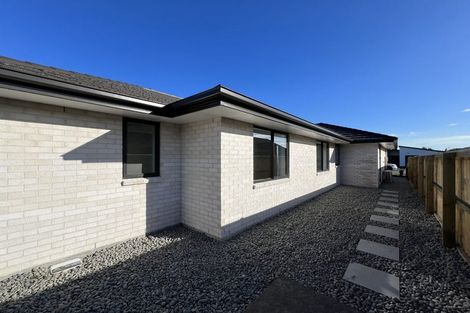 Photo of property in 32 Blue Jacket Drive, Halswell, Christchurch, 8025