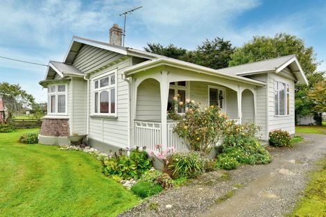 Photo of property in 162 Seaward Road, Edendale, 9825