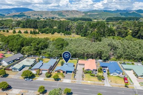 Photo of property in 104 Weggery Drive, Waikanae Beach, Waikanae, 5036