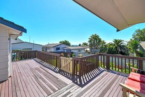 Photo of property in 16 Oreti Place, Clover Park, Auckland, 2019