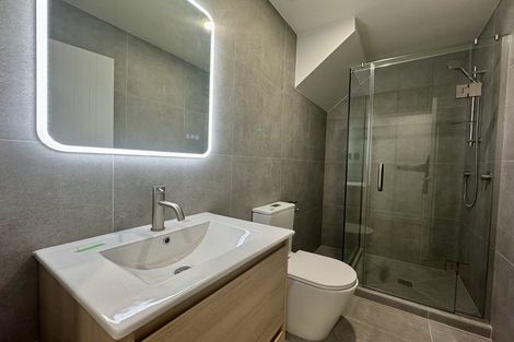 Photo of property in 7/399 Massey Road, Mangere East, Auckland, 2024