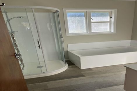 Photo of property in 27 Beauchamp Street, Tawa, Wellington, 5028