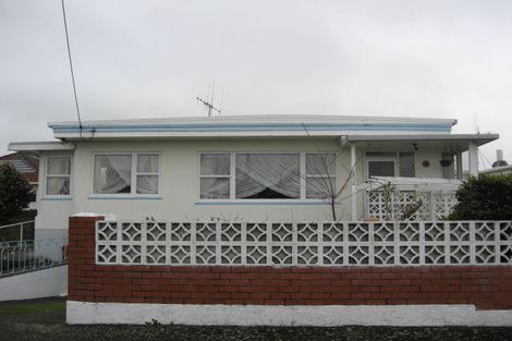 Photo of property in 582 Queen Street East, Levin, 5510
