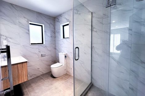 Photo of property in 24e Poinsettia Place, Henderson, Auckland, 0610