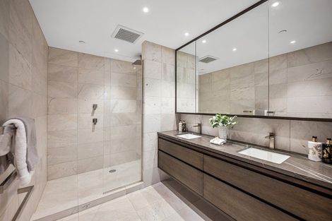 Photo of property in Mon Desir Apartments, 6/173b Hurstmere Road, Takapuna, Auckland, 0622