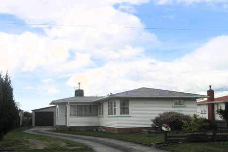 Photo of property in 6 Puweto Street, Selwyn Heights, Rotorua, 3015