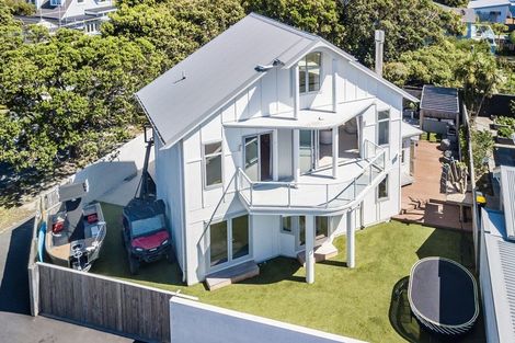 Photo of property in 75 Dundas Street, Seatoun, Wellington, 6022