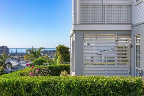 Photo of property in 1 Ocean View Terrace, Orewa, 0931