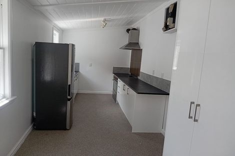 Photo of property in 15 Millward Street, Newtown, Wellington, 6021