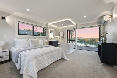 Photo of property in 45 Pohutukawa Avenue, Shelly Park, Auckland, 2014