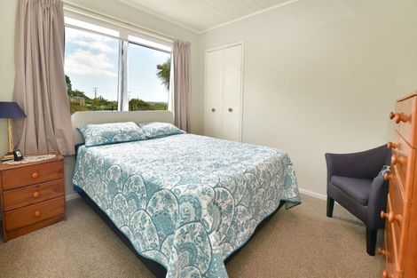 Photo of property in 2b St James Avenue, Helensville, 0800