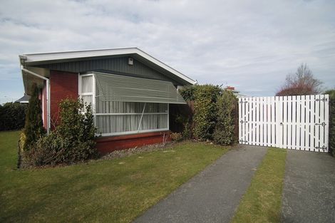 Photo of property in 131 Kendal Avenue, Burnside, Christchurch, 8053