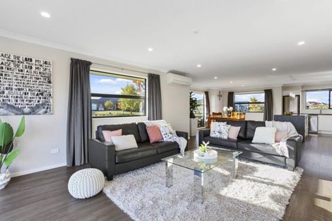 Photo of property in 12 Rossington Drive, West Melton, 7618