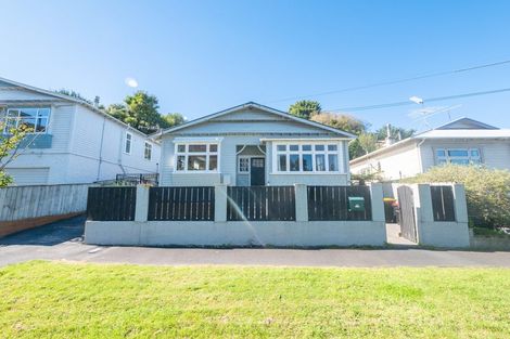 Photo of property in 42 Somerville Street, Andersons Bay, Dunedin, 9013