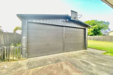 Photo of property in 15 Mon Desir Place, Manurewa, Auckland, 2102